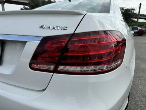 Used 2015 Mercedes-Benz E 400 4MATIC Sedan image 17