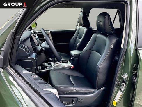 Certified 2022 Toyota 4Runner TRD Sport w/ Technology Package AWD/4WD image 9