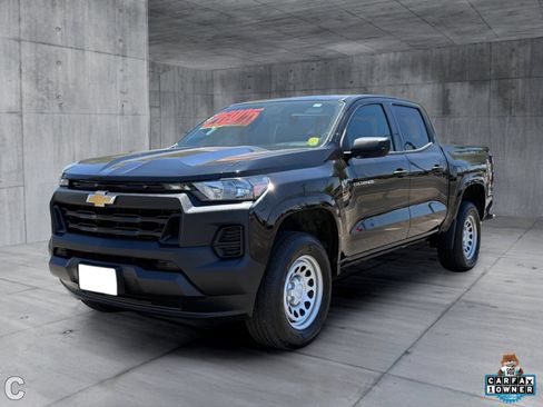 Used 2023 Chevrolet Colorado W/T RWD image 2