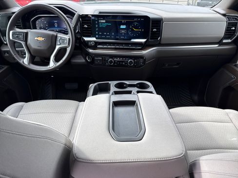 Used 2025 Chevrolet Silverado 1500 LT image 13