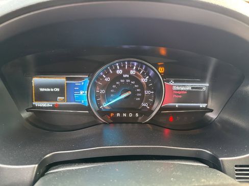 Used 2018 Ford Explorer XLT w/ Equipment Group 202A image 10