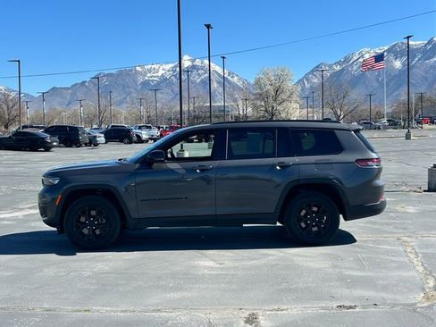 Used 2024 Jeep Grand Cherokee L Altitude image 7