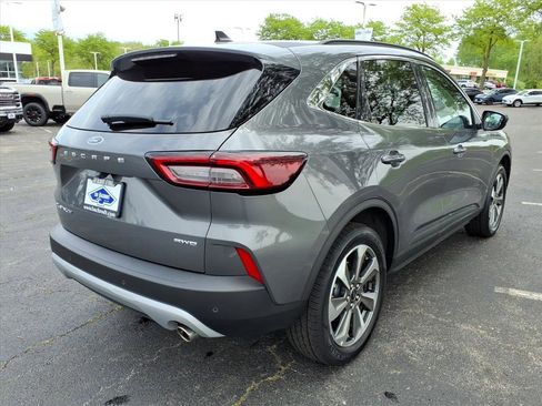 Used 2025 Ford Escape Platinum AWD/4WD image 7
