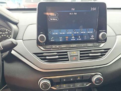 Used 2023 Nissan Altima 2.5 SR image 5