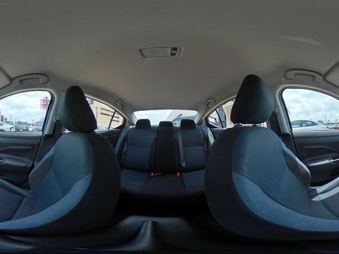 Used 2025 Nissan Versa SV FWD image 39
