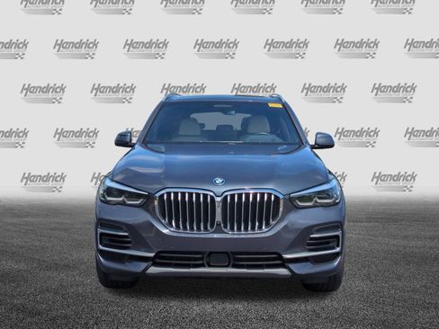 Used 2022 BMW X5 xDrive45e AWD/4WD image 3