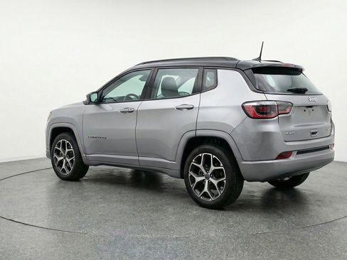 Used 2025 Jeep Compass Limited AWD/4WD image 6