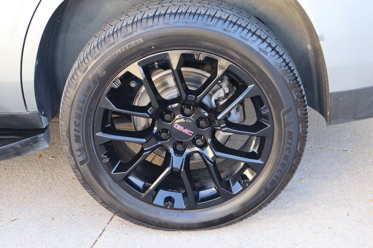 Used 2023 GMC Yukon SLT AWD/4WD image 27