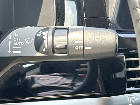 New 2026 Nissan Pathfinder Platinum w/ Cargo Package AWD/4WD image 32
