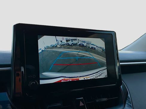 Used 2025 Toyota Corolla LE FWD image 18