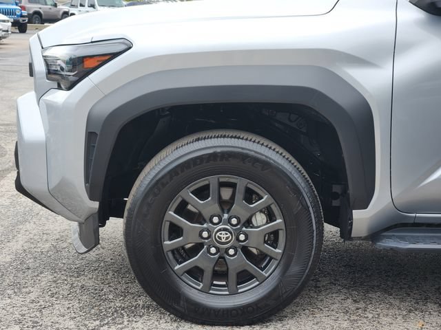 Certified 2025 Toyota 4Runner SR5 AWD/4WD image 6