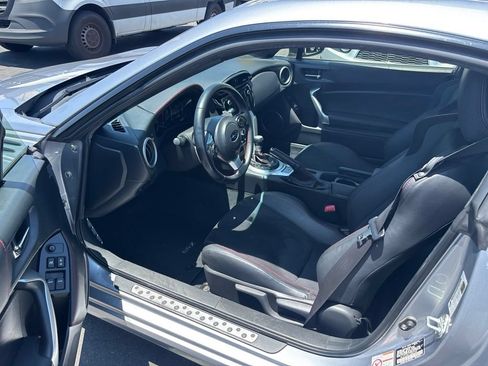 Used 2018 Subaru BRZ Limited w/ Popular Package #3 RWD image 11