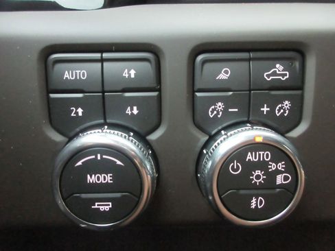 New 2026 GMC Sierra 1500 Denali w/ Denali Reserve Package AWD/4WD image 19