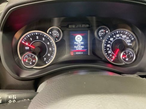 Used 2026 RAM 2500 Big Horn AWD/4WD image 17
