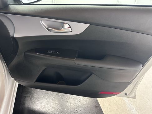 Used 2024 Kia Forte LXS FWD image 30