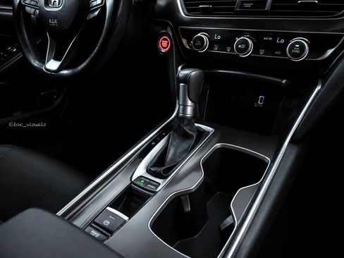 Used 2020 Honda Accord Sport image 3