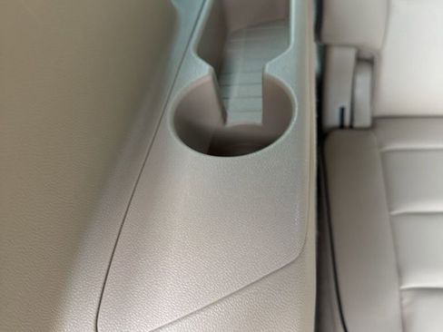 Used 2021 Cadillac Escalade ESV Premium Luxury image 39