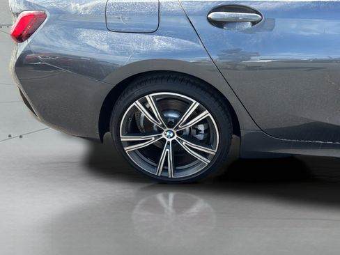 Used 2022 BMW 330i Sedan w/ Convenience Package RWD image 35