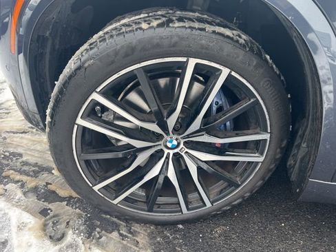 Used 2022 BMW X5 M50i image 41