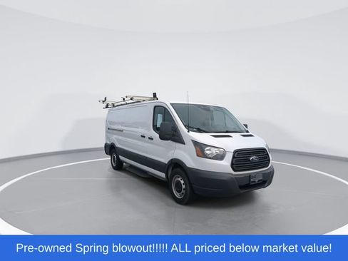 Used 2018 Ford Transit 150 148 Low Roof RWD image 2