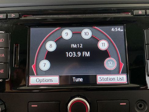 Used 2013 Volkswagen Golf TDI FWD image 14