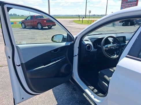 Used 2021 Hyundai Kona SE AWD/4WD image 12