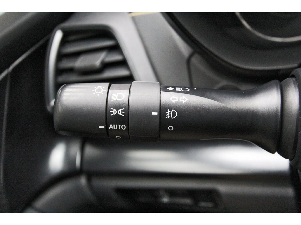 Used 2023 Subaru Crosstrek 2.5i Sport AWD/4WD image 17