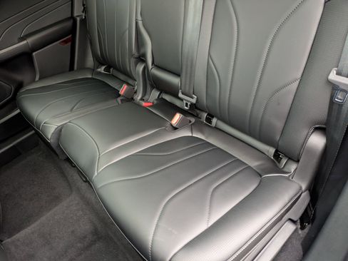New 2026 Ford Escape SE w/ PHEV Premium Package FWD image 29
