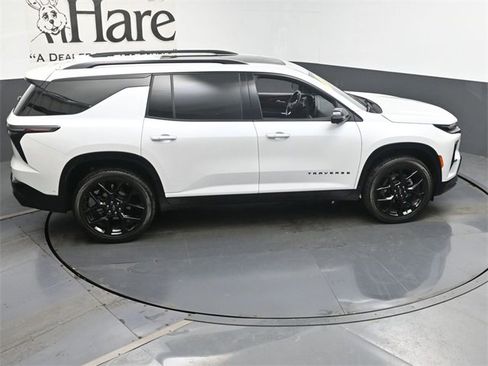 Used 2024 Chevrolet Traverse RS w/ LPO, Floor Liner Package image 39