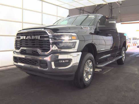 Used 2026 RAM 2500 Big Horn AWD/4WD image 1