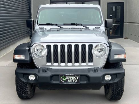 Used 2020 Jeep Wrangler Unlimited Sport AWD/4WD image 4