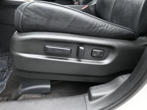 Used 2017 Honda Pilot Touring image 21
