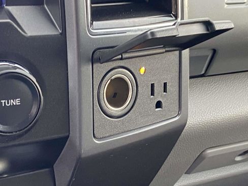 Used 2022 Ford F250 XLT w/ XLT Premium Package image 15