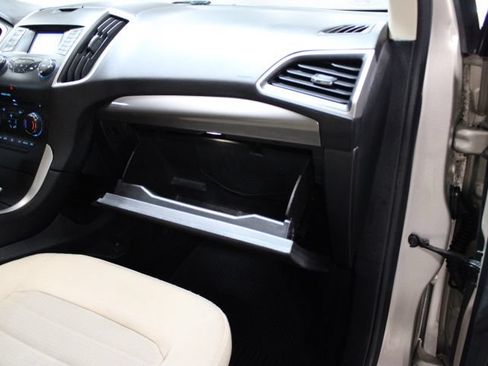 Used 2017 Ford Edge SEL FWD image 25