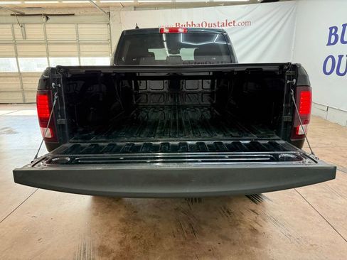 Used 2022 RAM 1500 Classic Warlock w/ Electronics Group AWD/4WD image 18