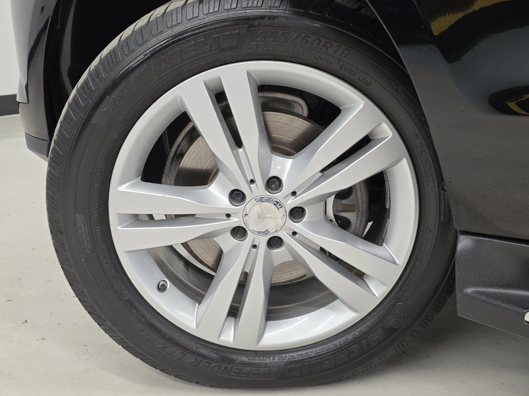 Used 2013 Mercedes-Benz ML 350 BlueTEC 4MATIC image 41