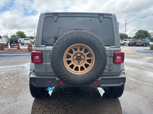 Used 2023 Jeep Wrangler Unlimited Rubicon 4xe AWD/4WD image 4