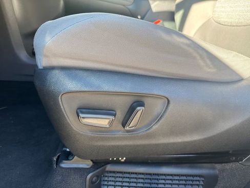 Used 2024 Toyota Sienna LE image 40