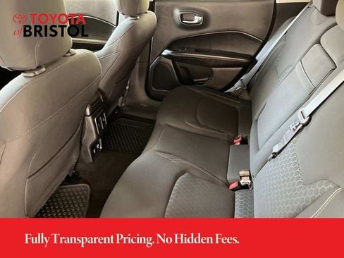 Used 2018 Jeep Compass Sport w/ Tech Group AWD/4WD image 17