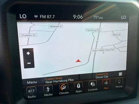 Used 2018 Jeep Wrangler Unlimited Sahara AWD/4WD image 16