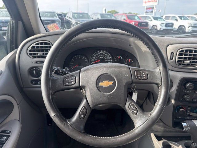 Used 2005 Chevrolet TrailBlazer LT w/ LT Package 1 AWD/4WD image 11