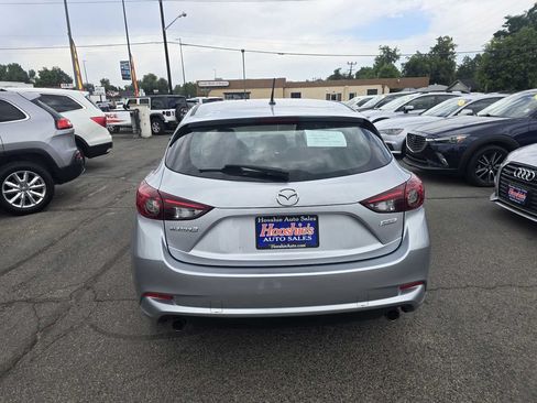 Used 2017 MAZDA MAZDA3 Touring FWD image 10