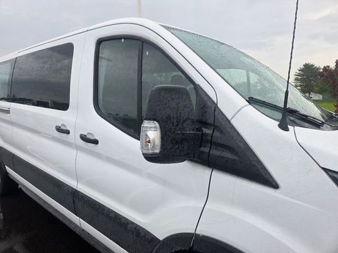 Used 2024 Ford Transit 350 XLT RWD image 5