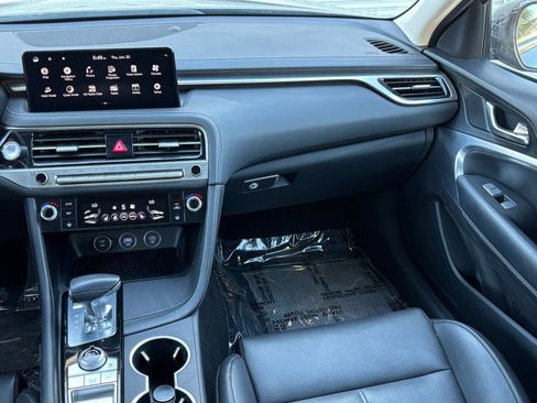 Used 2025 Genesis G70 2.5T AWD/4WD image 37