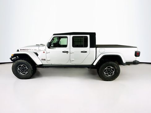 Certified 2022 Jeep Gladiator Mojave w/ Cold Weather Group image 8