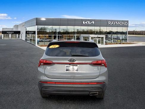 Used 2021 Hyundai Santa Fe SEL w/ Convenience Package AWD/4WD image 4