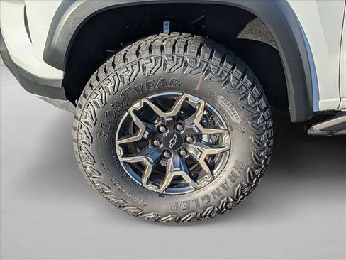 New 2026 Chevrolet Colorado ZR2 AWD/4WD image 10