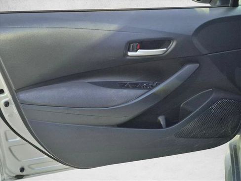 Used 2021 Toyota Corolla LE FWD image 9