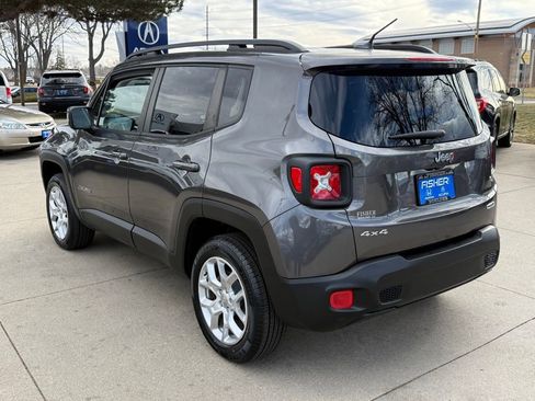 Used 2016 Jeep Renegade Latitude image 6