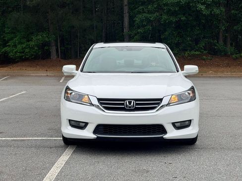 Used 2015 Honda Accord EX-L image 2